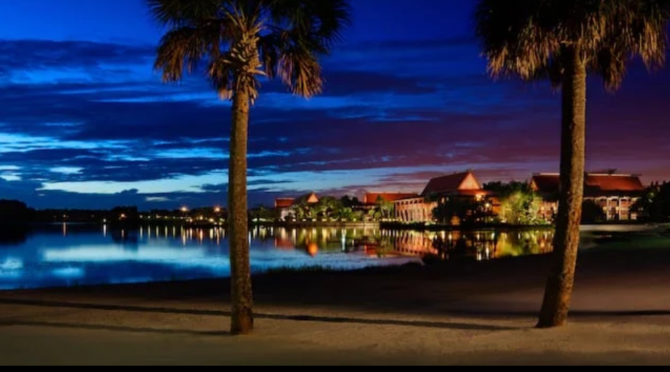 Disney's Polynesian Village Resort in Walt Disney World & Disneyland