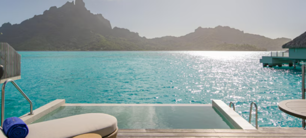 westin bora Otemanu Overwater pool, Bungalow,