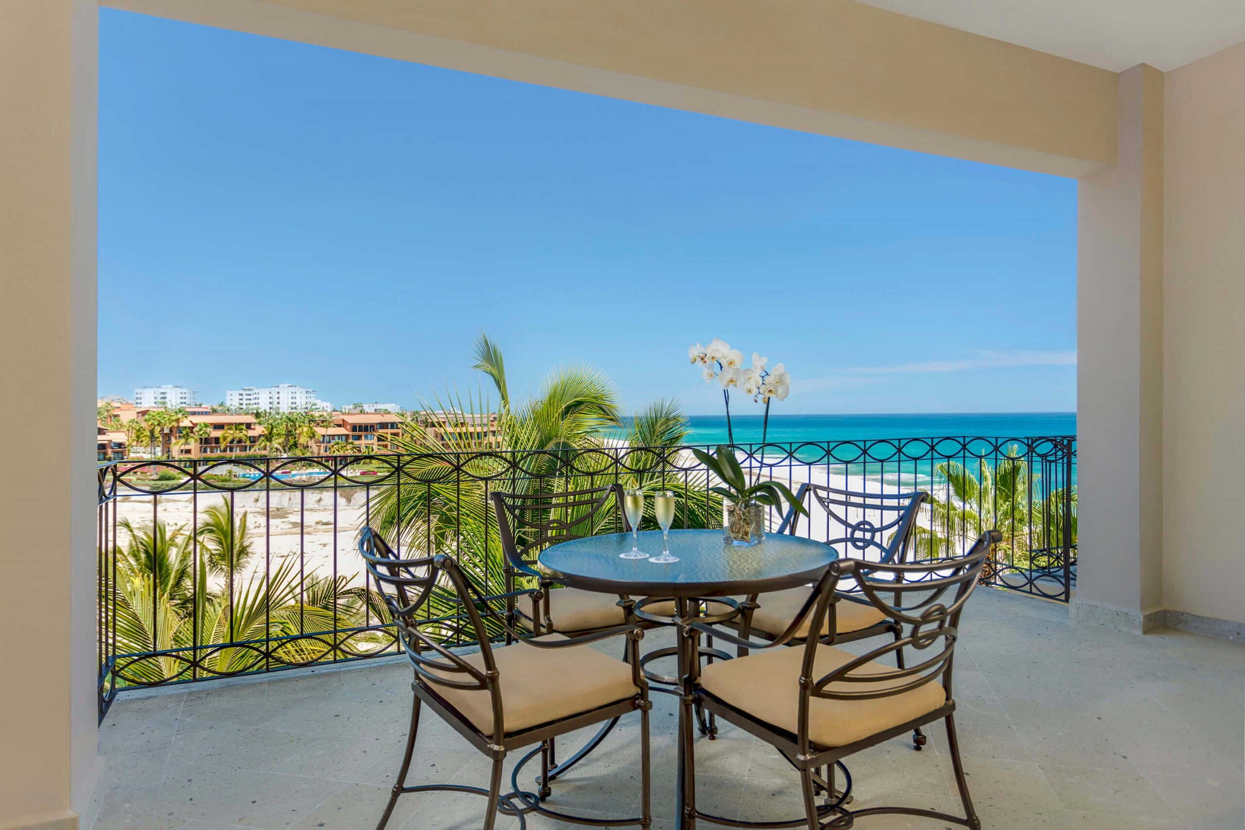 Dreams Cabo family balcony