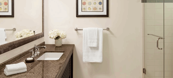 Atlantis Regal 1 Bedroom Suite bathroom