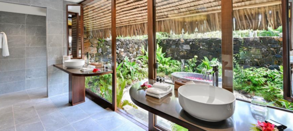 Tahaa Royal Pool Beach Villa Bathrroom