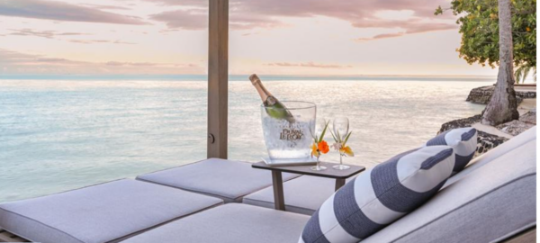 Tahaa Royal Pool Beach welcome champagne