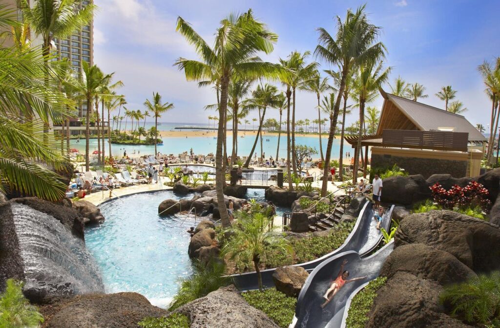 hilton hawaiian family pool