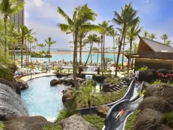 hilton hawaiian family pool
