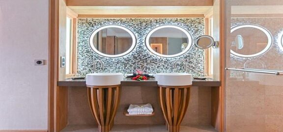 Bathroom Le Bora Overwater pool