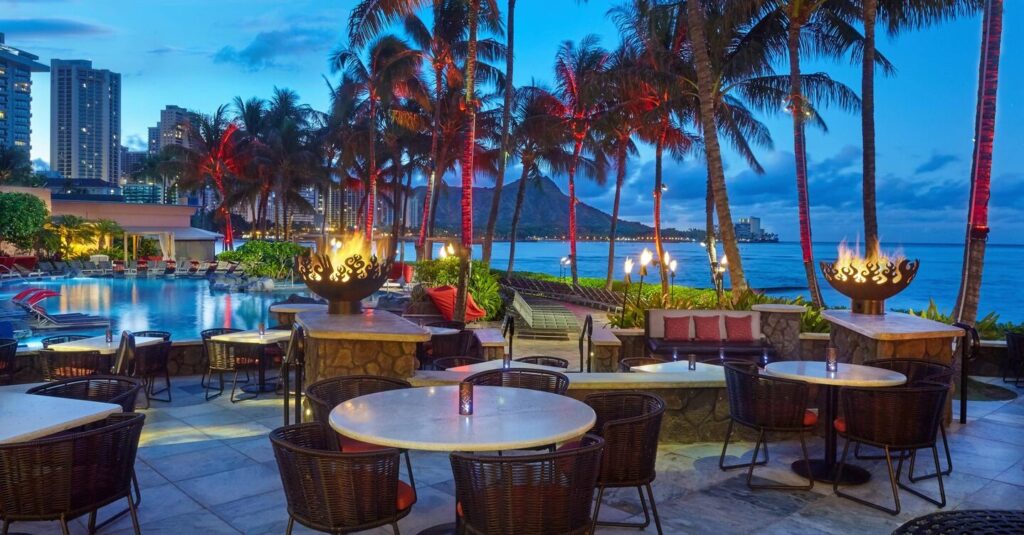 sheraton waikiki outside dining