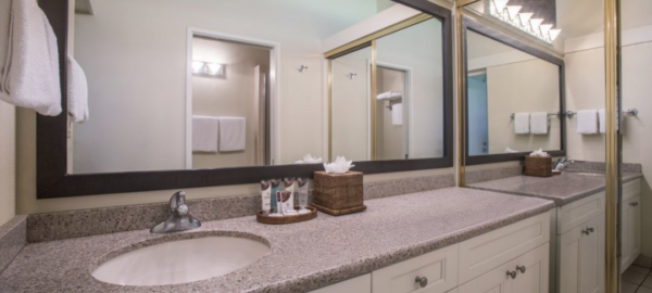 napili-kai-studio bathhroom