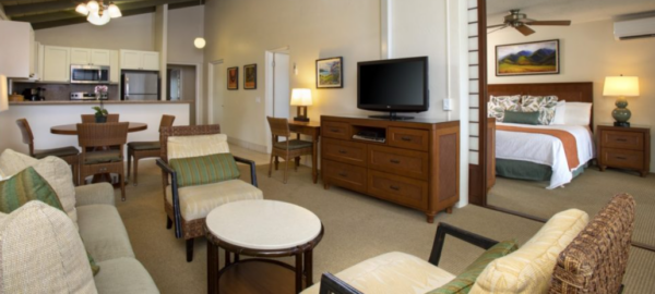 Napili F2 bedroom oceanview lroom