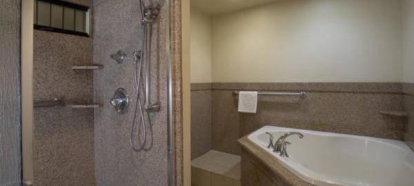 Napili 2 bedroom oceanfront bathroom