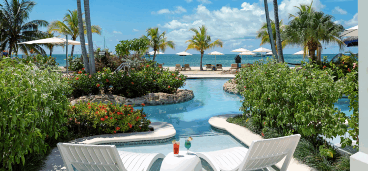 Sundowner Swim up Beachfront One Bedroom Butler Suite 1R