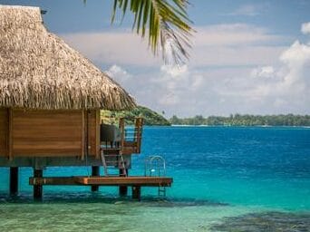 overwater-bungalow-maitai-bora-bora- balcony