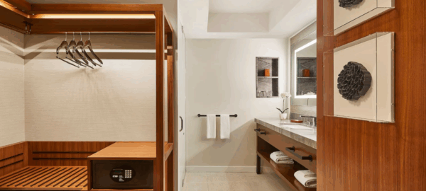 Hyatt Maui bathroom-1