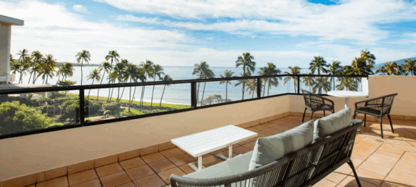 Hyatt Maui Corner balcony -1