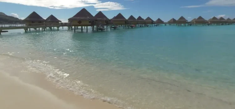 IC MOana Overwater BeachVIew