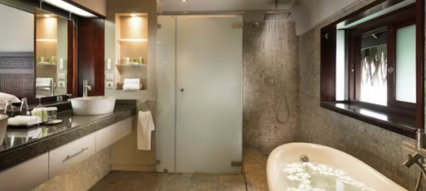 hilton moorea panoramic overwater bathroom