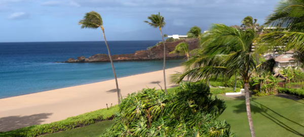 Lahaina, 1 Bedroom Larger Suite King, Oceanfront Views 1