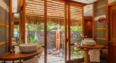 la tahaa BEach Pool VIlla rain shower