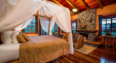 peace lodge Deluxe Guest Room King Size Bed -fireplace