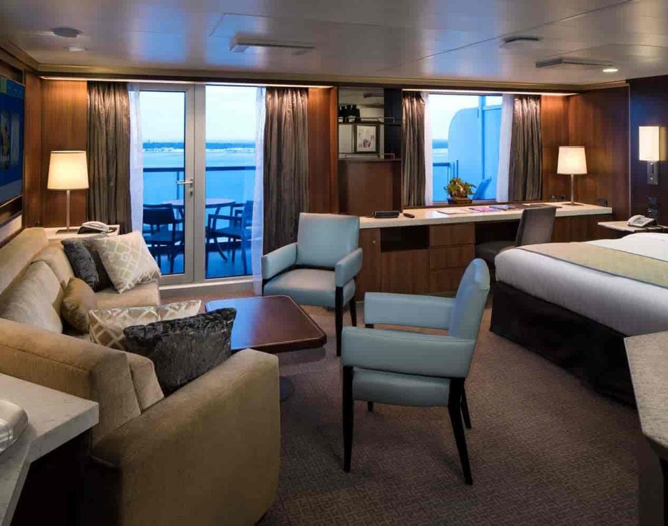 Neptune Suite aboard Holland America Nieuw Amsterdam