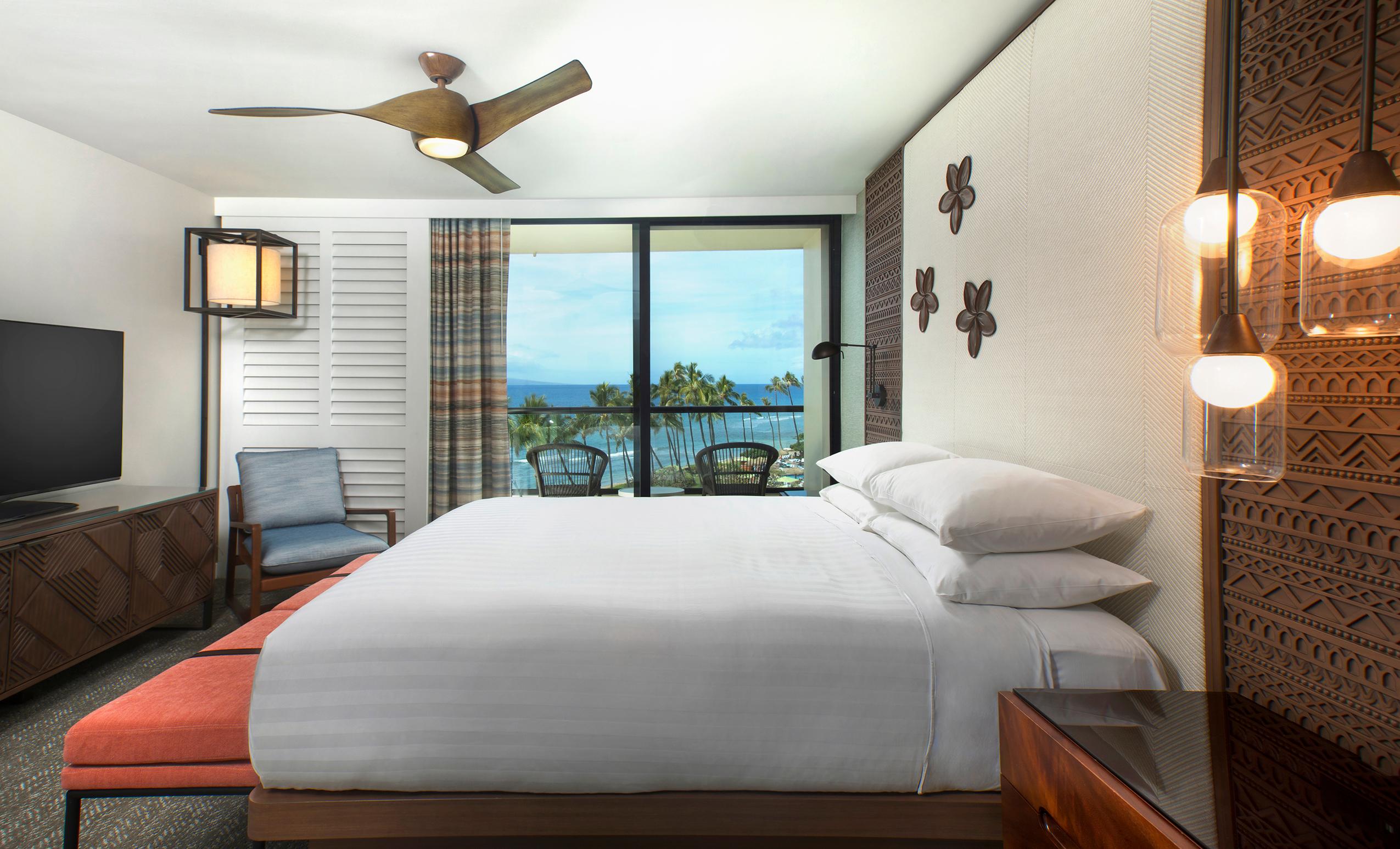 Hyatt Regency Maui Deluxe Ocean Suite king bedroom