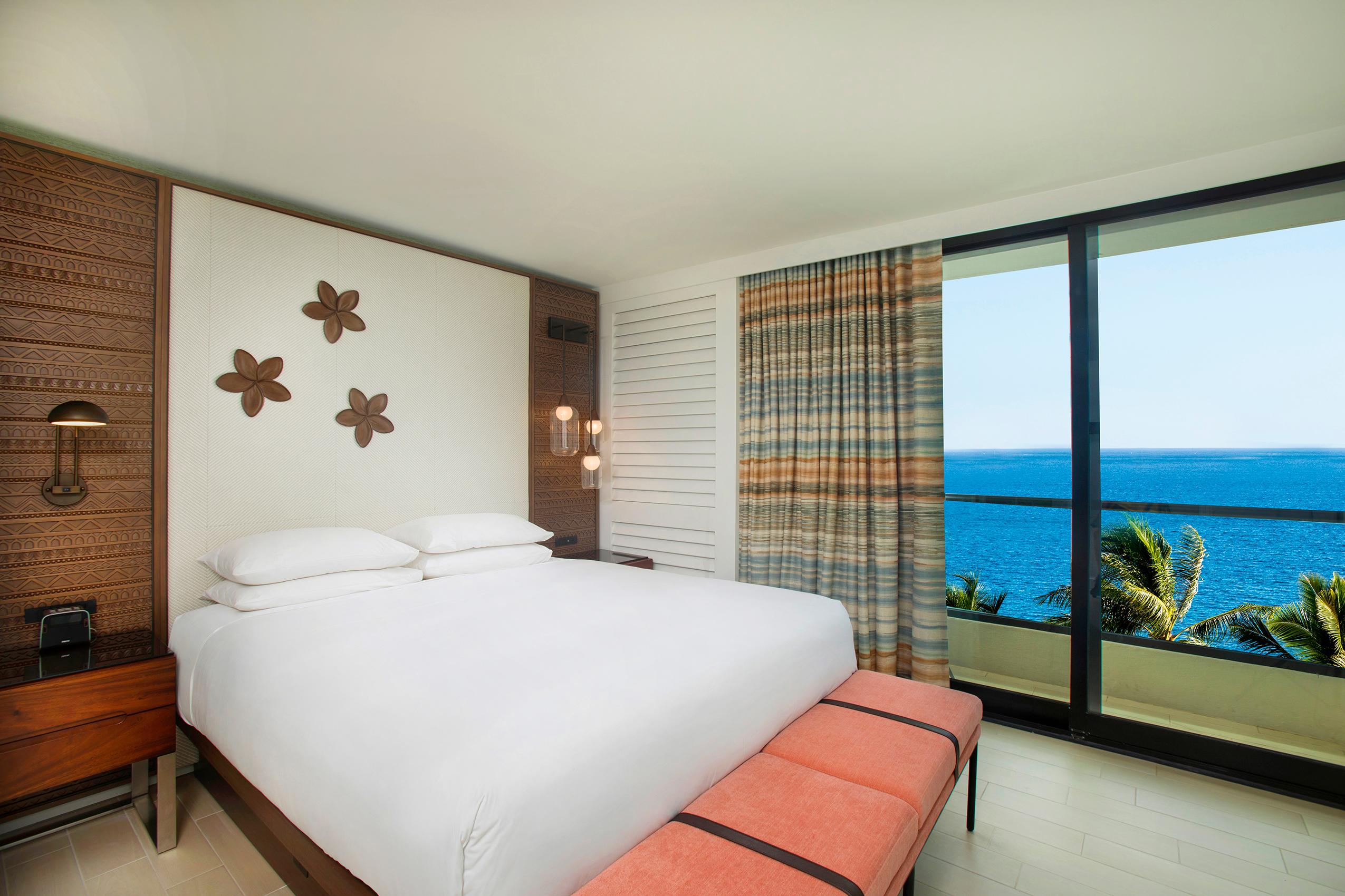 Hyatt Regency Maui Ocean Suite king bedroom