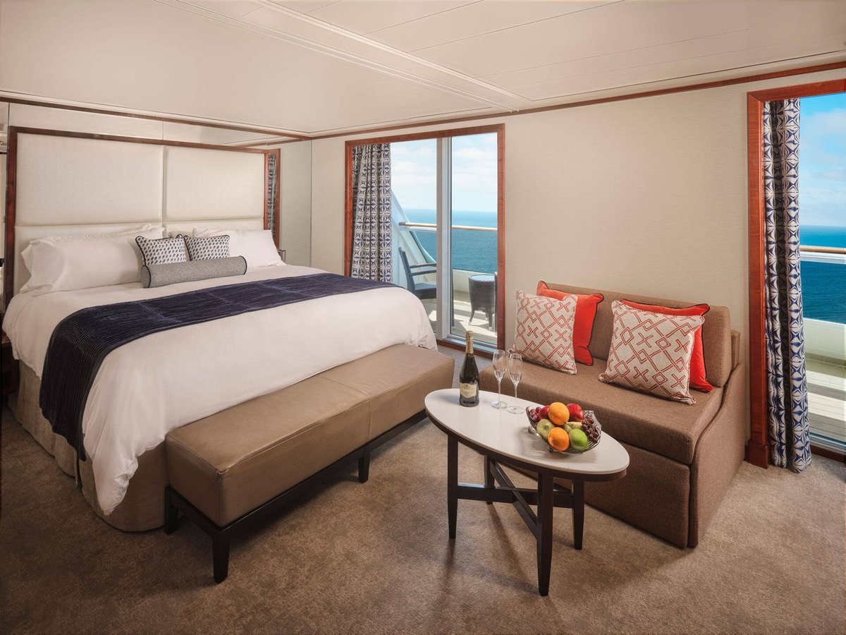 Pride of America 2-Bedroom Deluxe Family Suite with Balcony