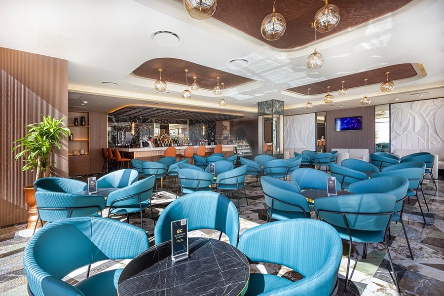 Elite Club lounge and bar at RIU Palace Baja California