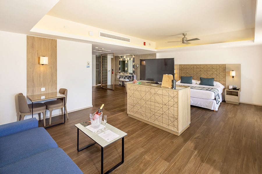 Suite Ocean Front living area at RIU Palace Baja California