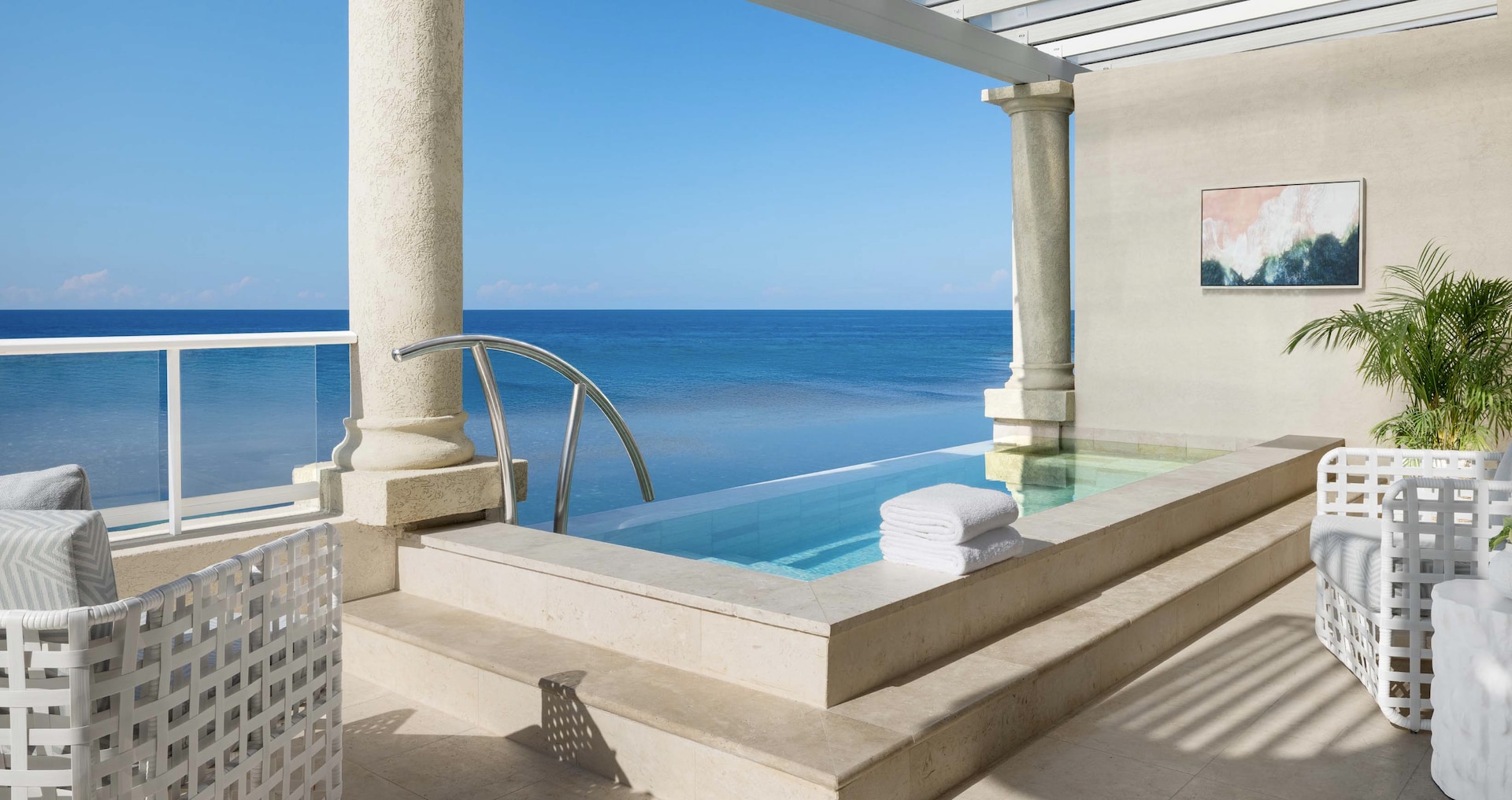 Sandals Caribbean Cay — Beachfront Penthouse Skypool Butler One-Bedroom Suite