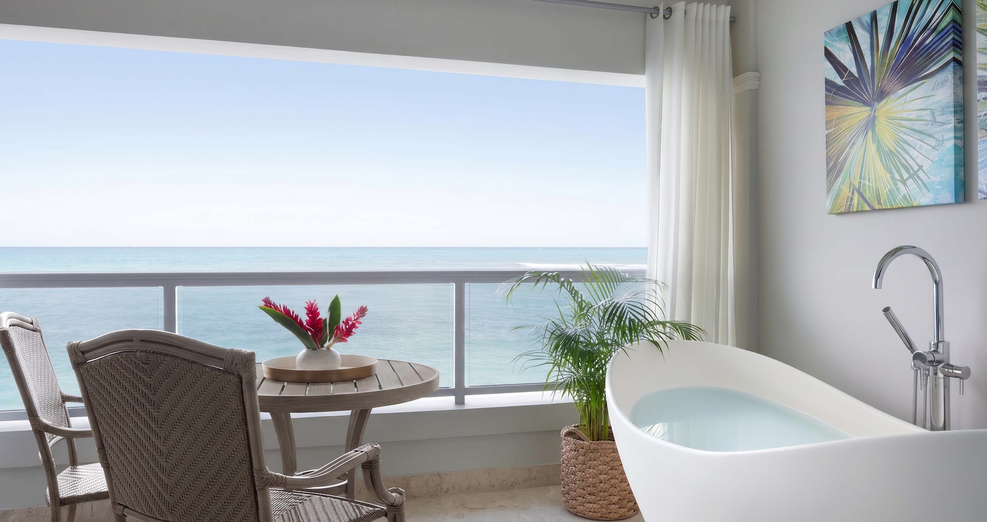 Sandals Caribbean Cay — Windsor Beachfront Club Room w/ Balcony Tranquility Soaking Tub