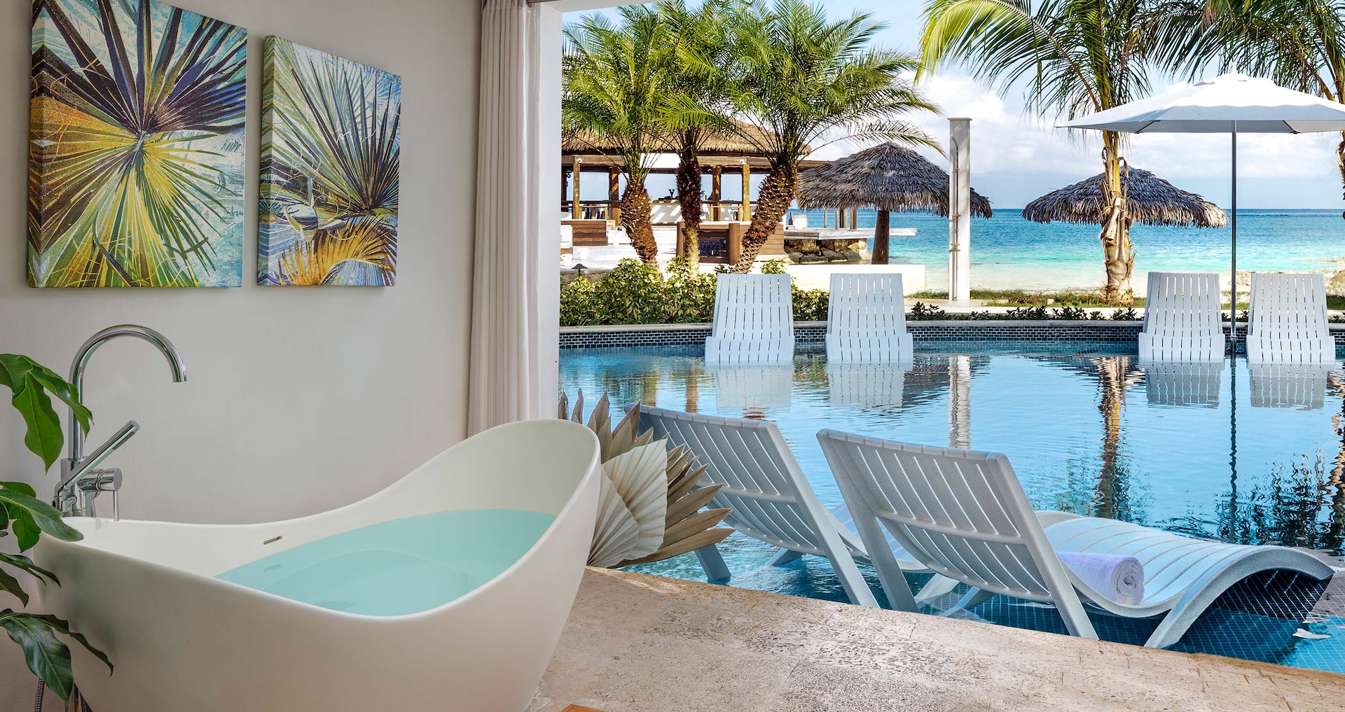 Sandals Montego Bay — Beachfront Swim-up One Bedroom Butler Suite w/ Patio Tranquility Soaking Tub