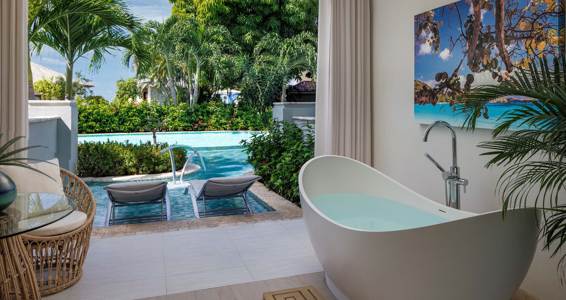 Sandals Montego Bay — Crystal Lagoon Swim-up Club Luxury Room w/ Patio Tranquility Soaking Tub