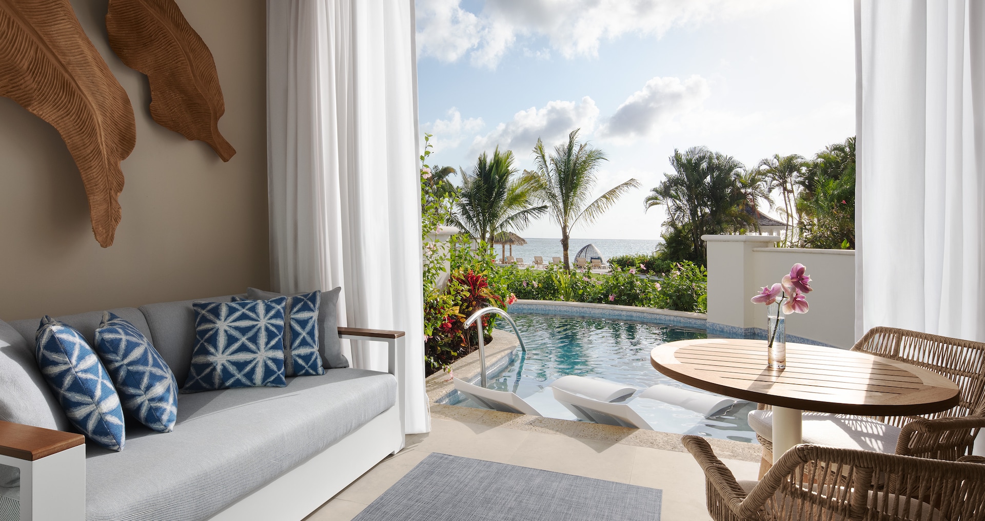 Sandals Negril — Bamboo Grove Swim-up Club Suite