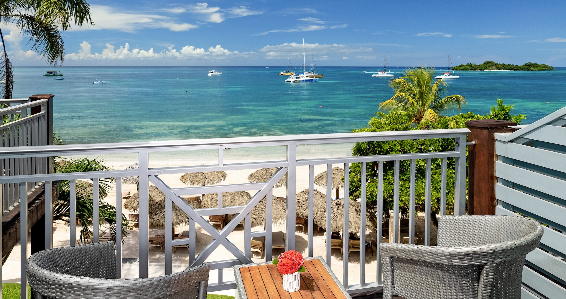 Sandals Negril — Paradise Beachfront Grande Luxe Club Level Room
