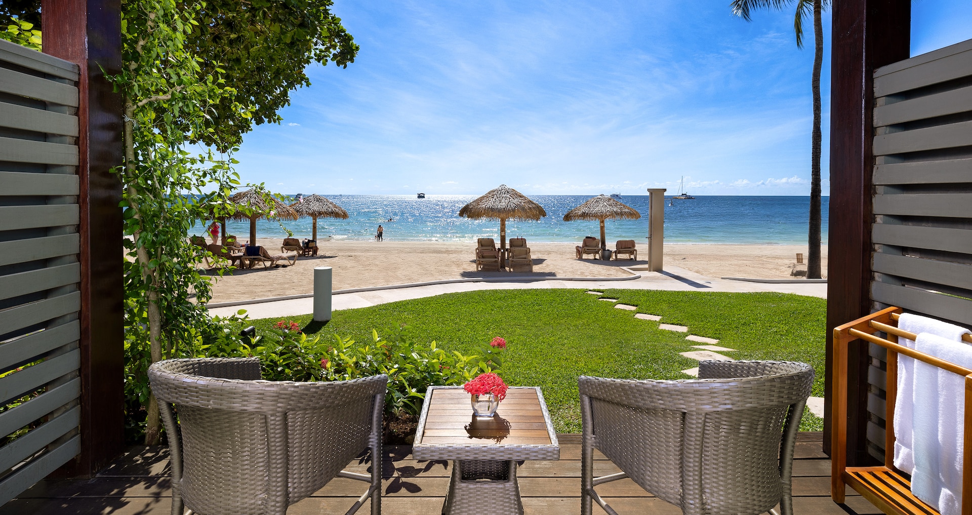 Sandals Negril — Paradise Beachfront Walkout Club Level Room