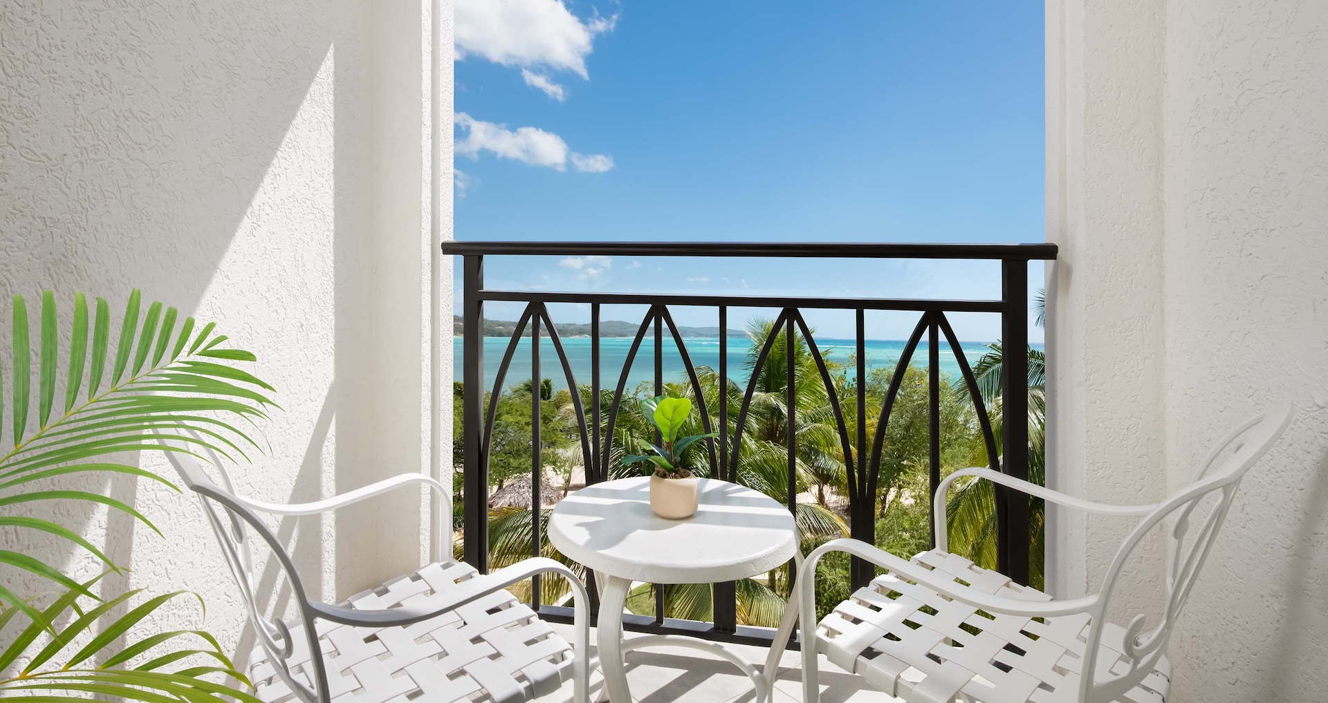 Sandals South Coast — Silver Sun Beachfront Club Level Suite w/ Tranquility Soaking Tub