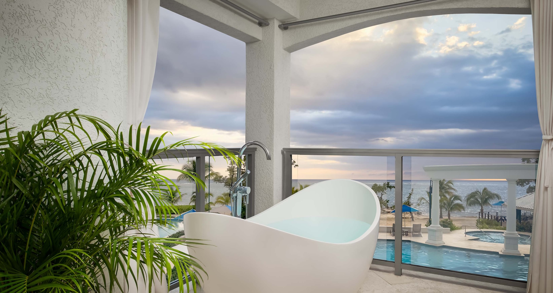 Sandals South Coast — Starlight Beachfront Club Level Suite w/ Balcony Tranquility Soaking Tub
