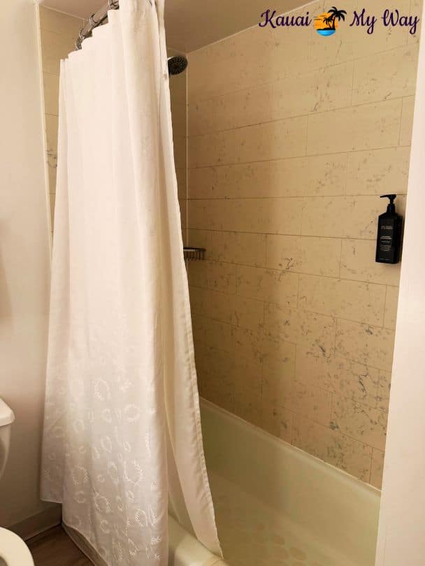 Sheraton Kauai One Bedroom Suite bathroom