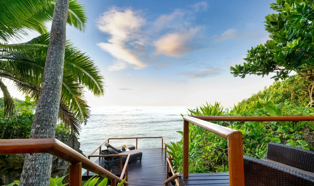 Namale Fiji Plunge Pool Villa pool and hot tub overlooking the ocean