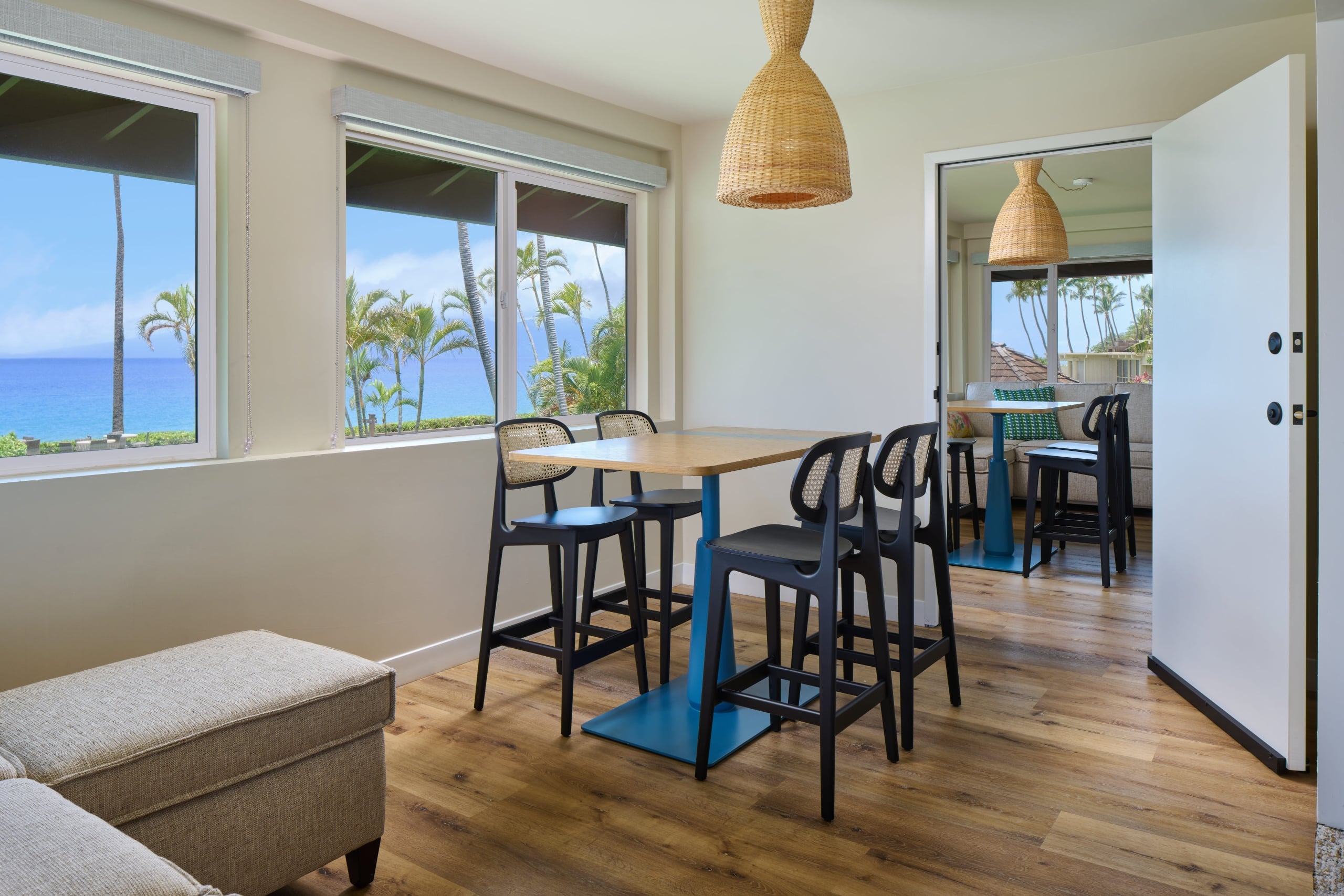 Royal Lahaina Bungalow Junior Suite Oceanfront — photo 3