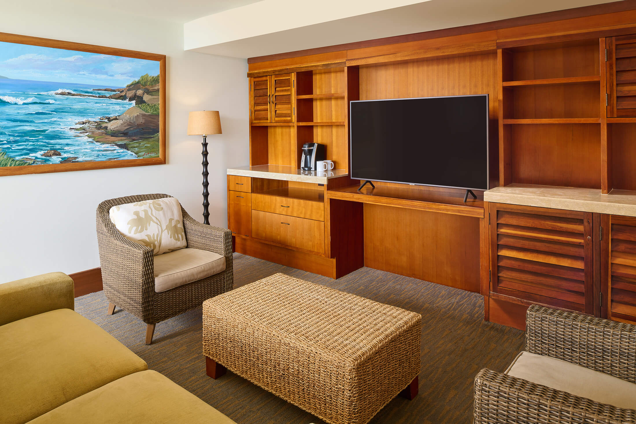 Royal Lahaina Oceanfront 1BR Suite — photo 1