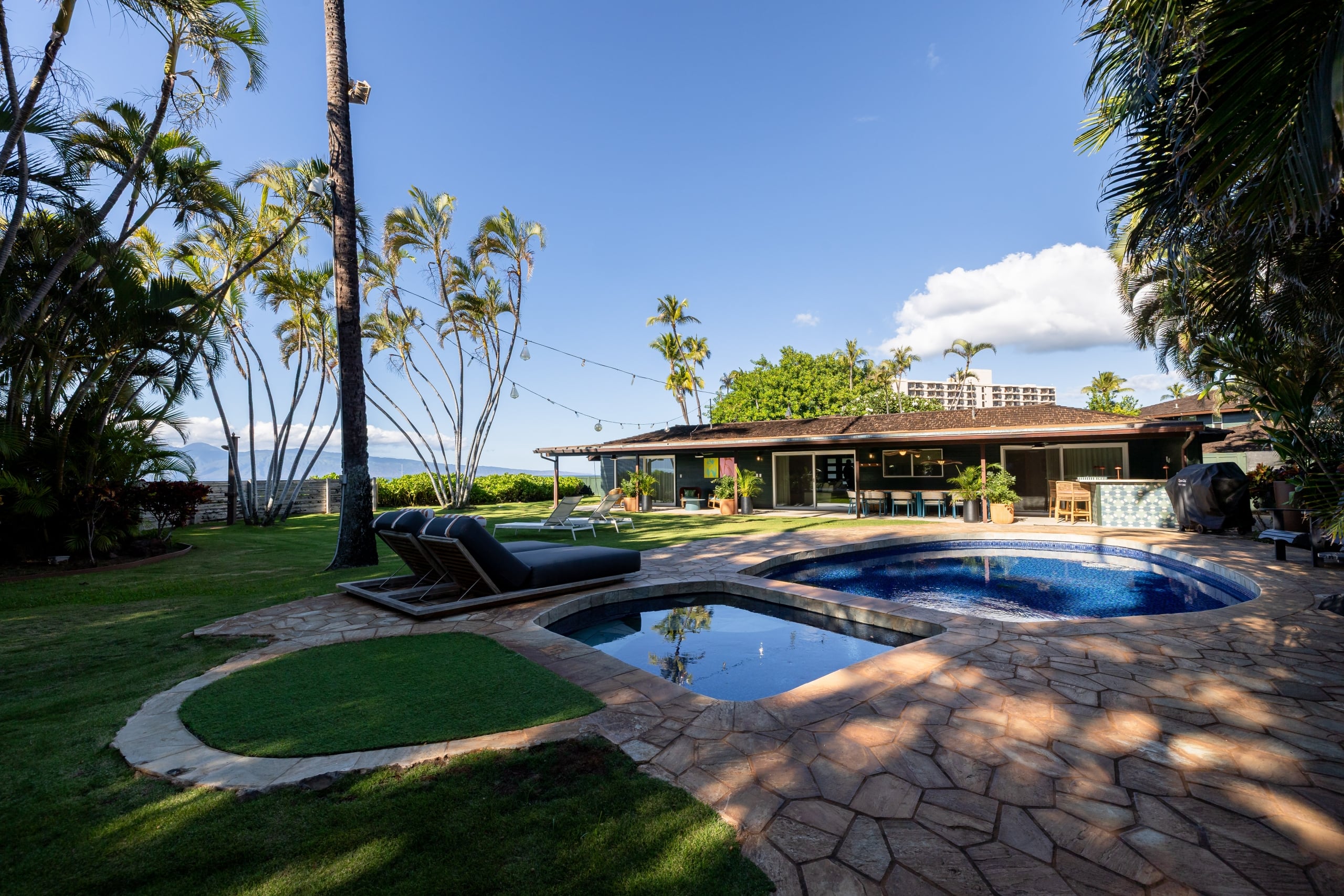 Royal Lahaina Royal Beach House Suite — photo 1