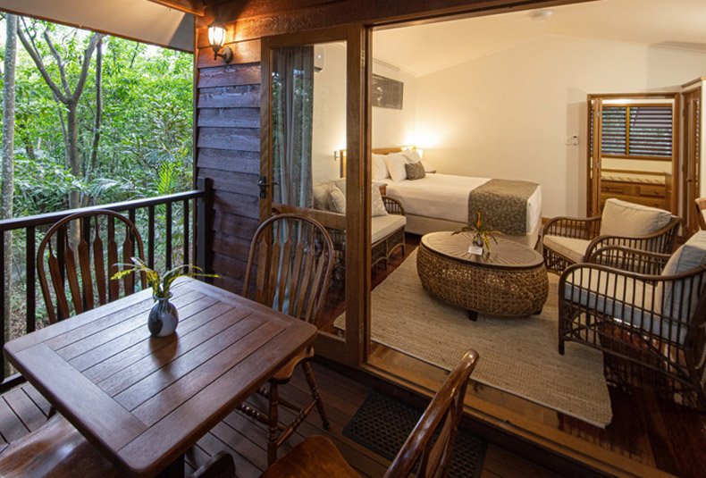 Thala Beach Kingfisher Suite interior