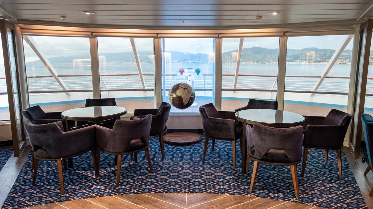 Star Breeze panoramic lounge with ocean views