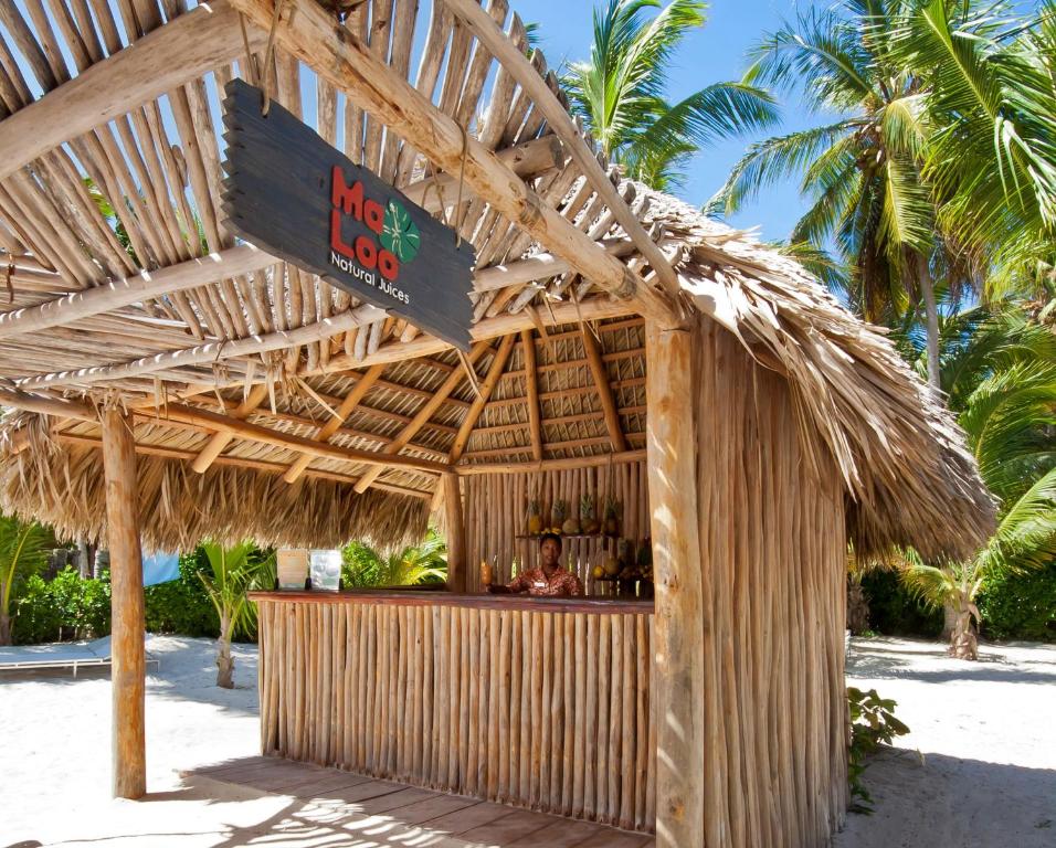 Beach bar at Catalonia Royal Bavaro