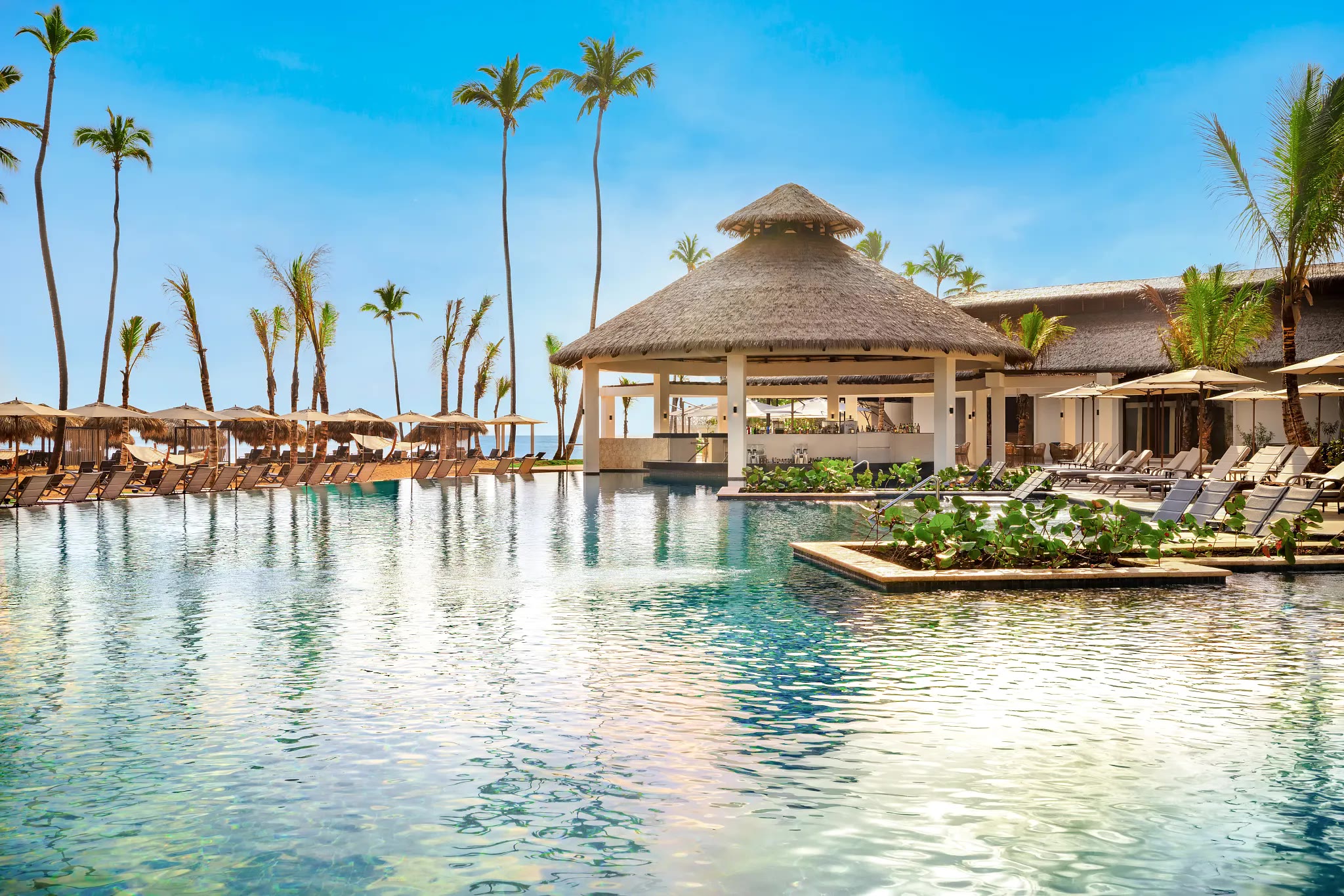 Sugar Reef pool bar at Secrets Tides Punta Cana