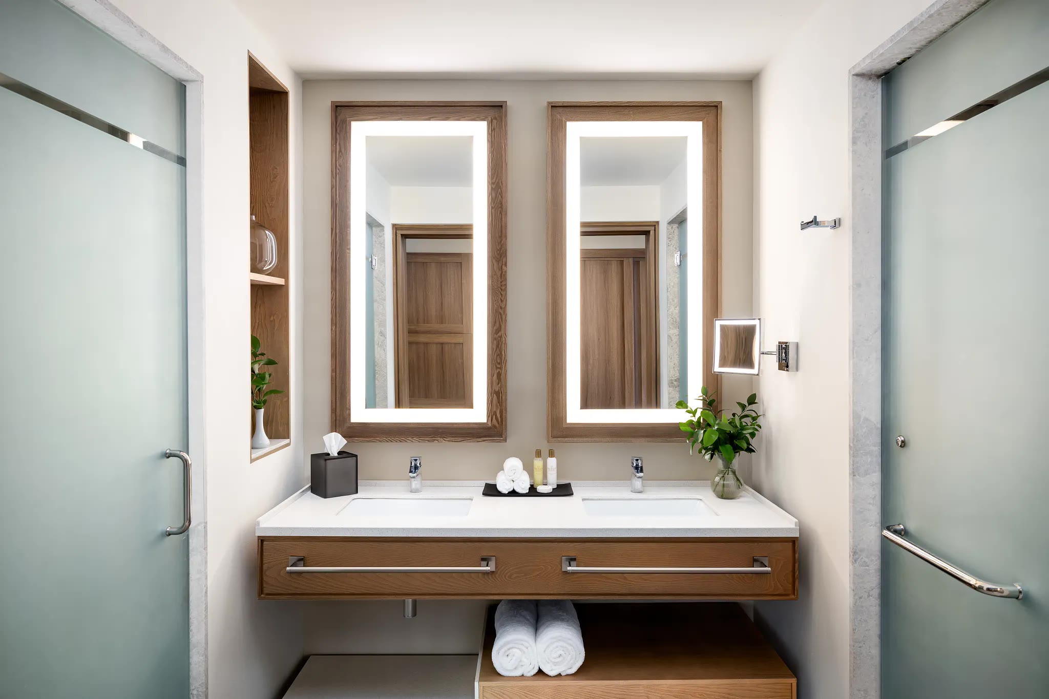 Junior Suite Swim Out bathroom at Secrets Tides Punta Cana