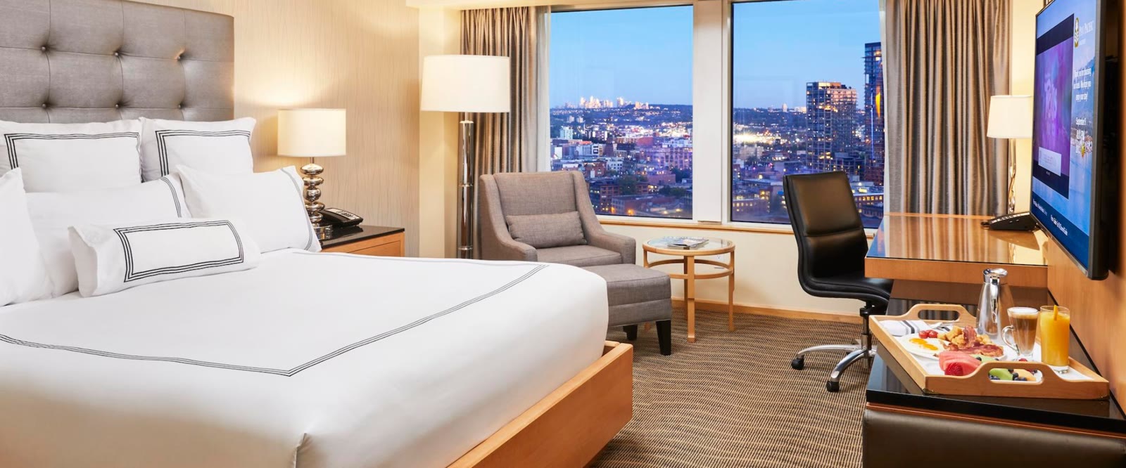 Deluxe Room at Pan Pacific Vancouver on the downtown waterfront