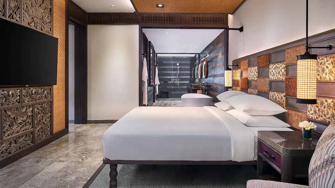 King bedroom of an Andaz Suite at Andaz Bali, Sanur